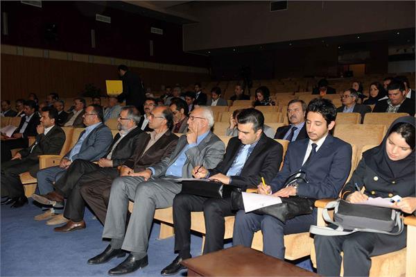 نشست مدیریت-یک