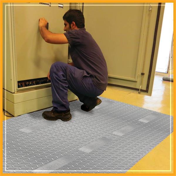 کفپوش عایق برق کسری - 26500 ولت